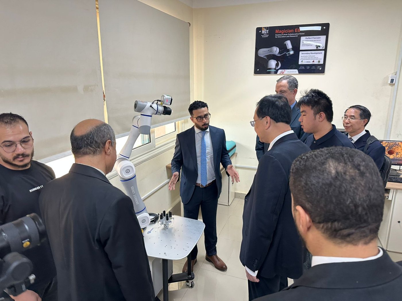 CR5A arm demonstration at the classroom opening