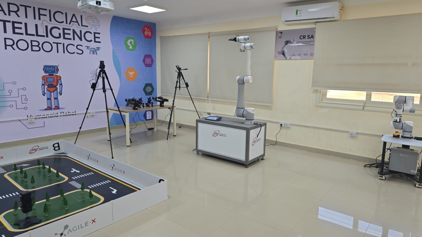 AI and robotics classroom with DOBOT arms, New Cairo Technological University